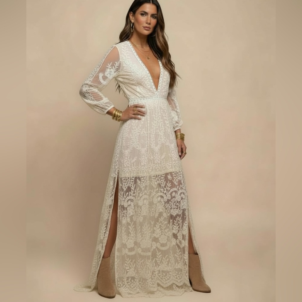 Wishlist Cream Lace Long Sleeve Dress